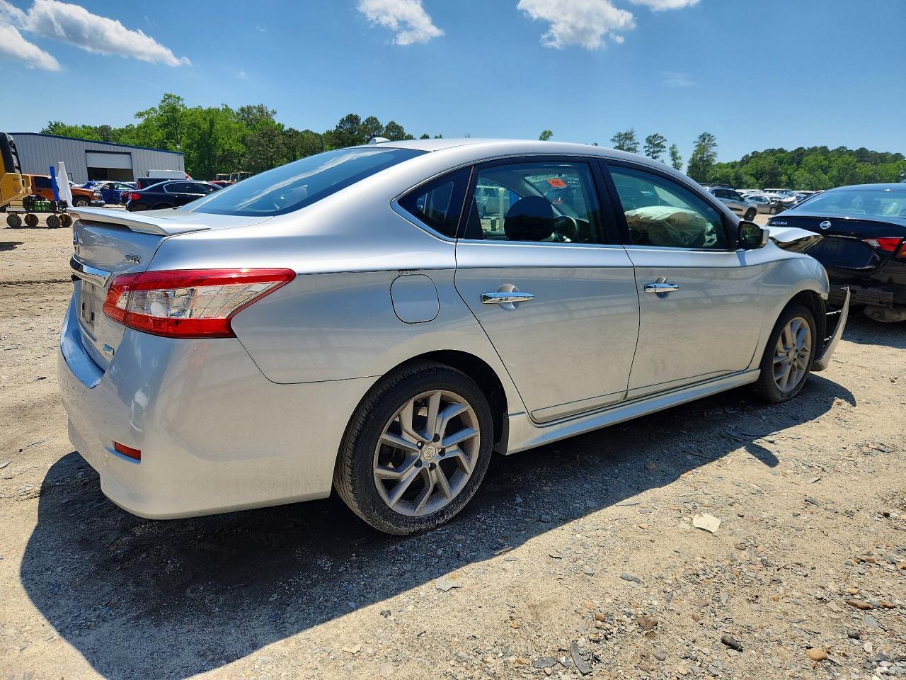 2014 Nissan Sentra Sr - Image 3