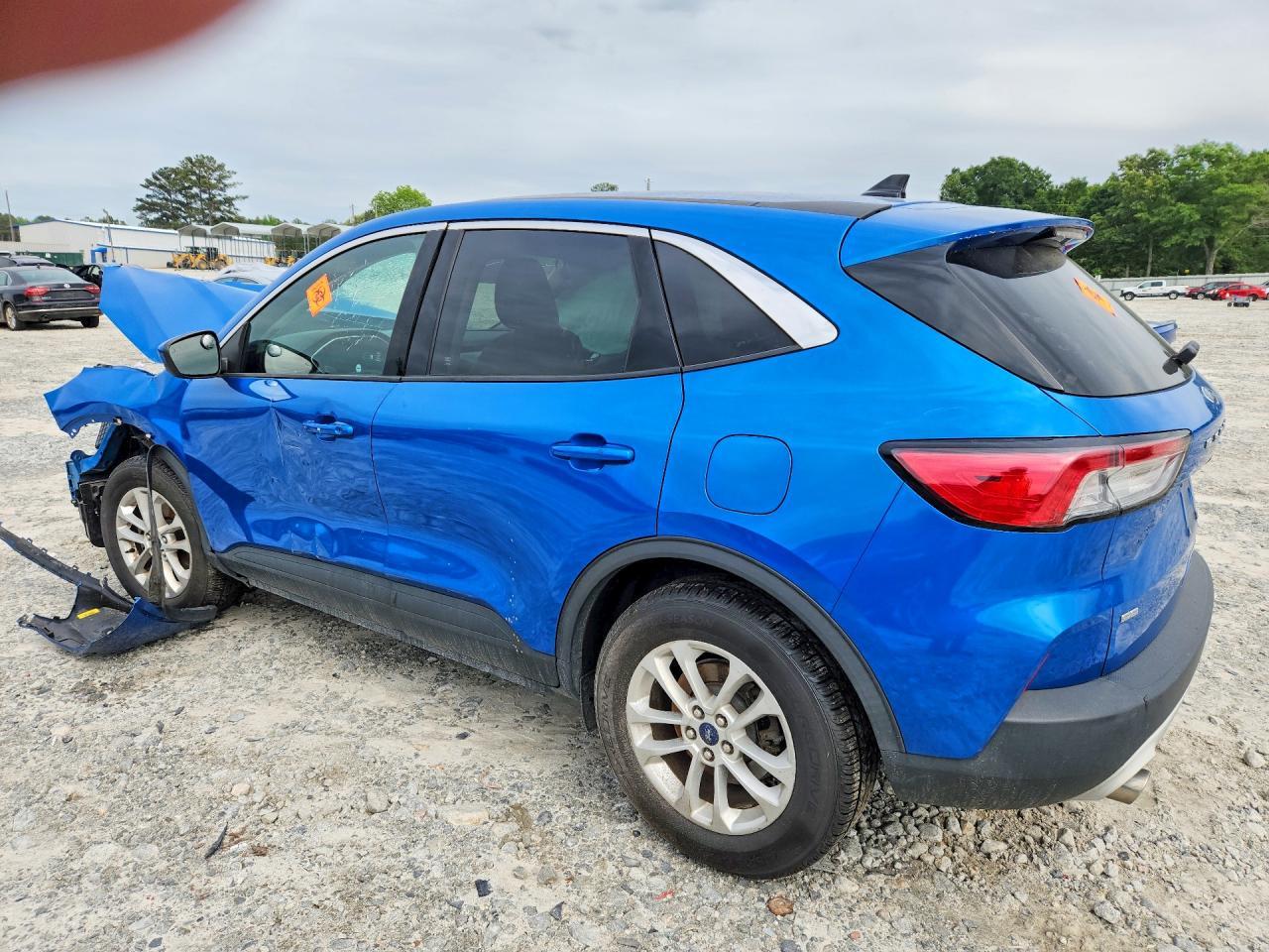 2020 Ford Escape Se - Фото 2