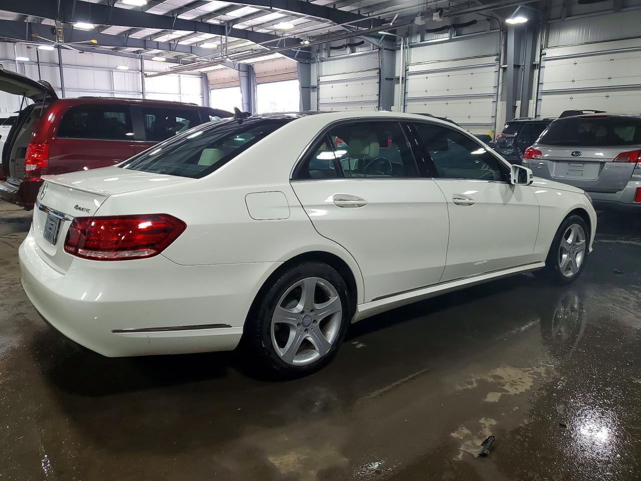 2016 Mercedes-Benz E 350 4Matic - Image 3