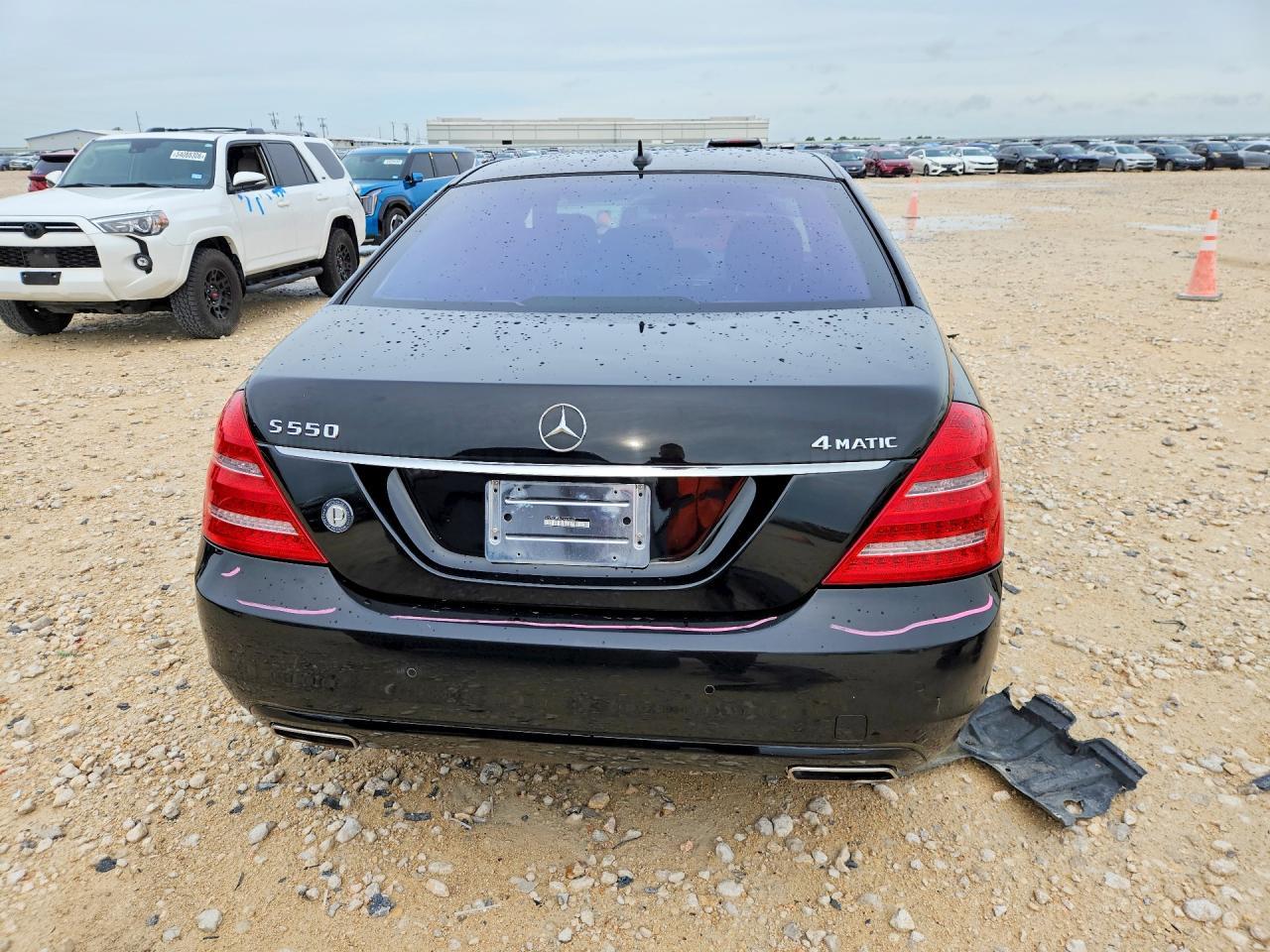 2012 Mercedes-Benz S 550 4Matic - Image 6