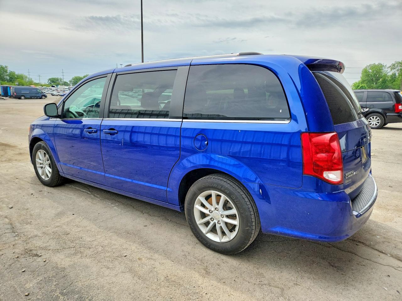 2020 Dodge Grand Caravan Sxt - Image 2