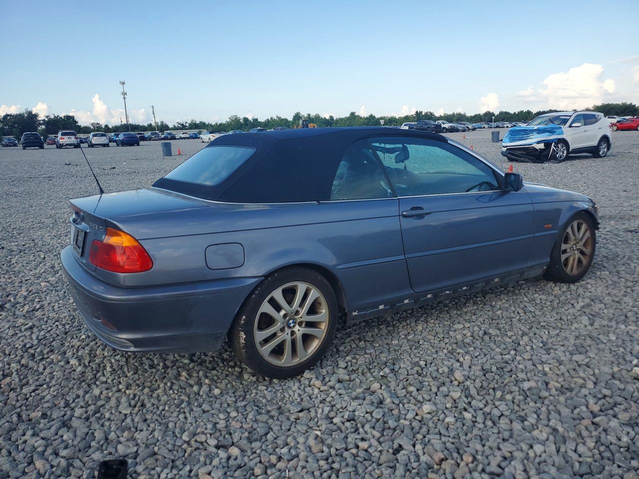 2000 BMW 323 Ci - Image 3