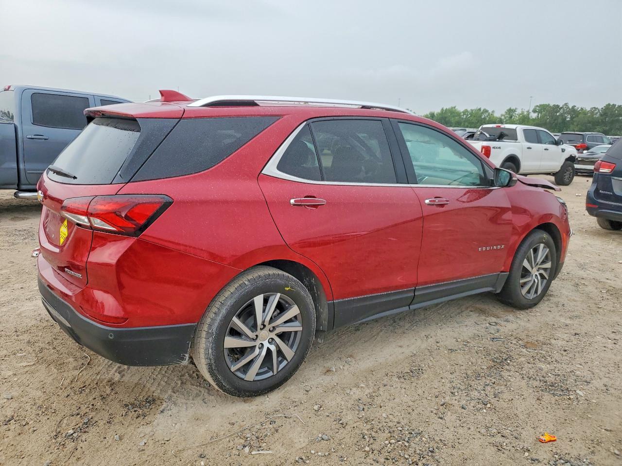 2023 Chevrolet Equinox Premier - Image 3