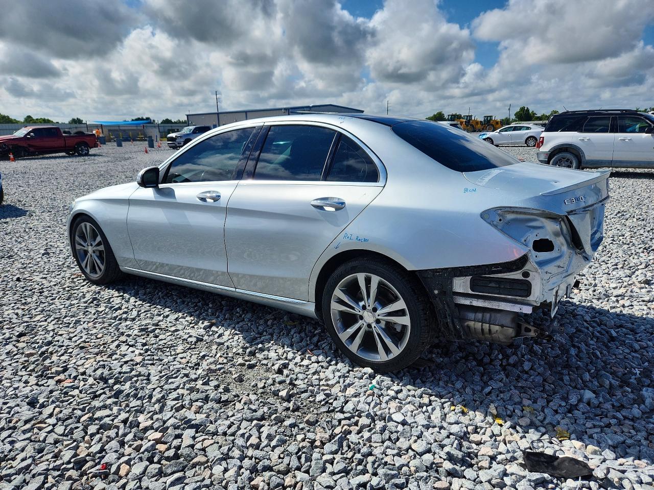 2017 Mercedes-Benz C 300 - Фото 2