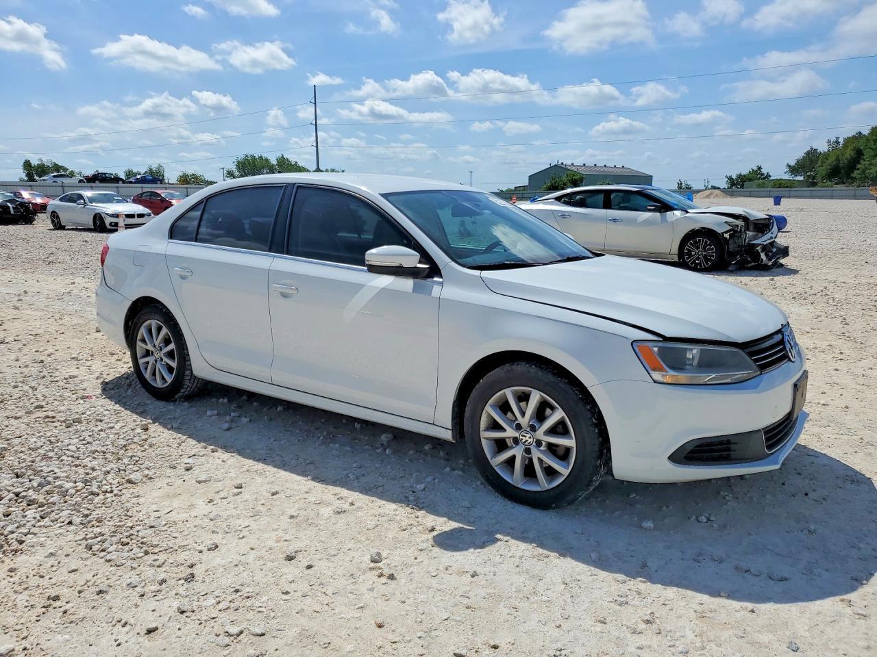 2014 Volkswagen Jetta Se - Image 4