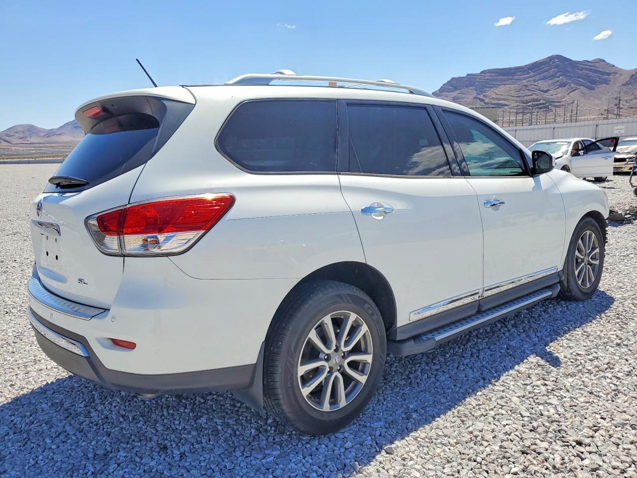 2014 Nissan Pathfinder Sl - Фото 3
