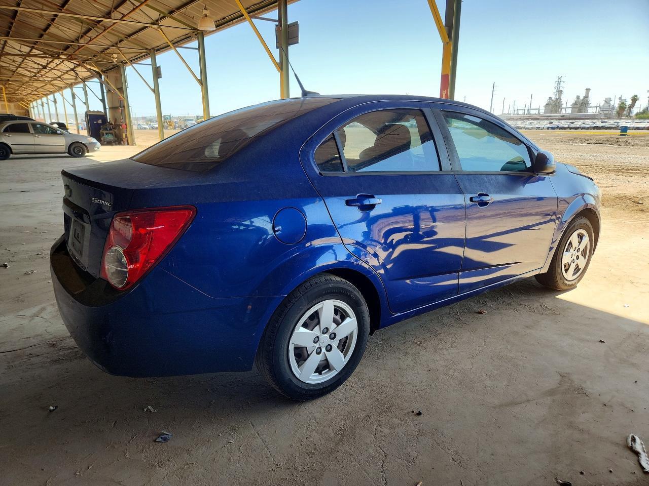 2013 Chevrolet Sonic Ls - Фото 3