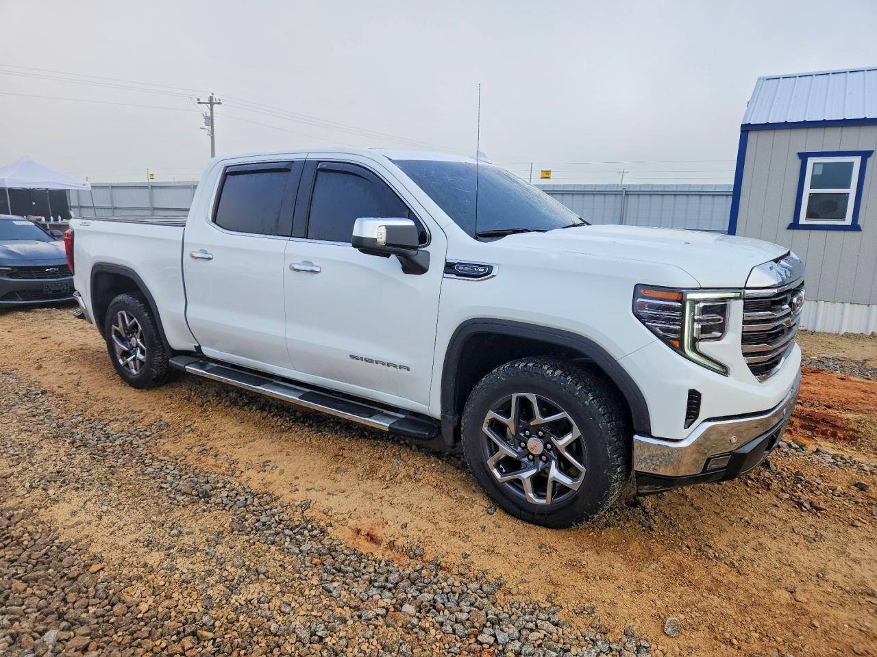2025 GMC Sierra K1500 Slt - Image 4