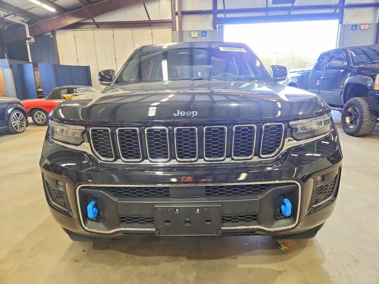 2024 Jeep Grand Cherokee Overland 4Xe - Image 5