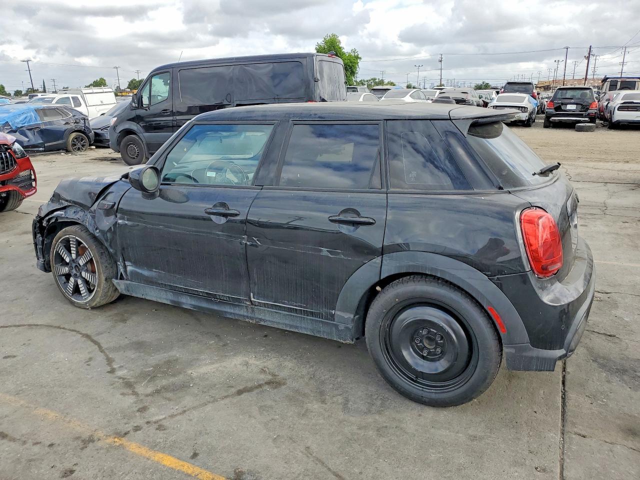 2023 Mini Cooper S - Фото 2