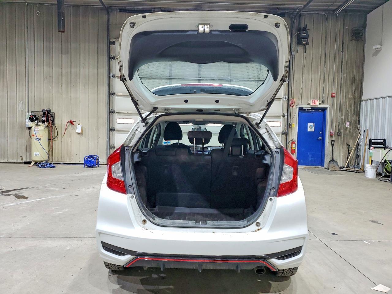 2018 Honda Fit Sport - Фото 6