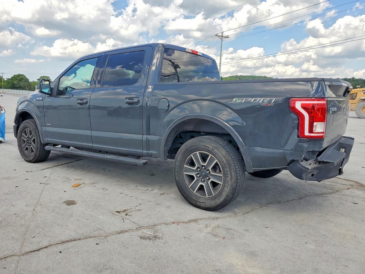 2016 Ford F150 Supercrew - Фото 2