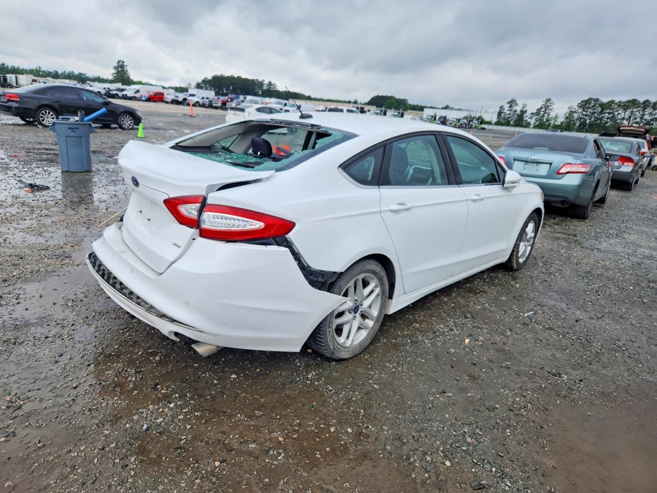 2016 Ford Fusion Se - Фото 3