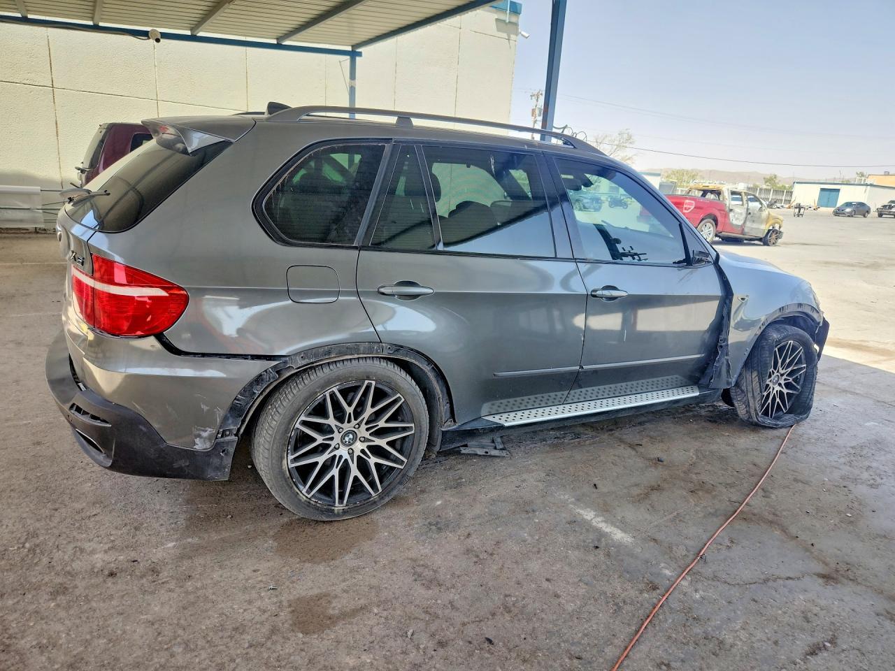 2008 BMW X5 4.8I - Image 3
