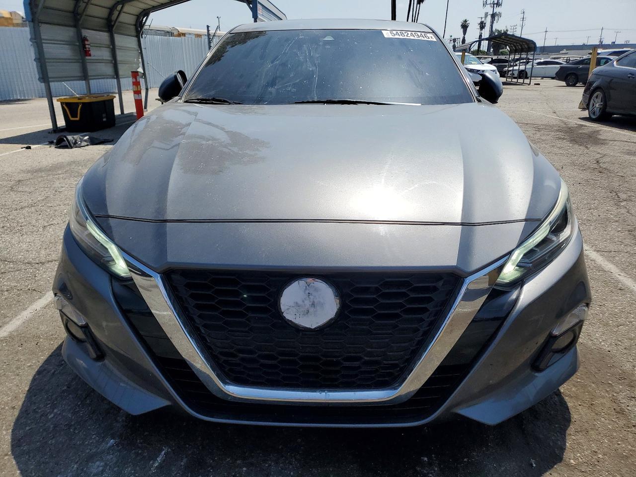 2020 Nissan Altima Platinum - Фото 5