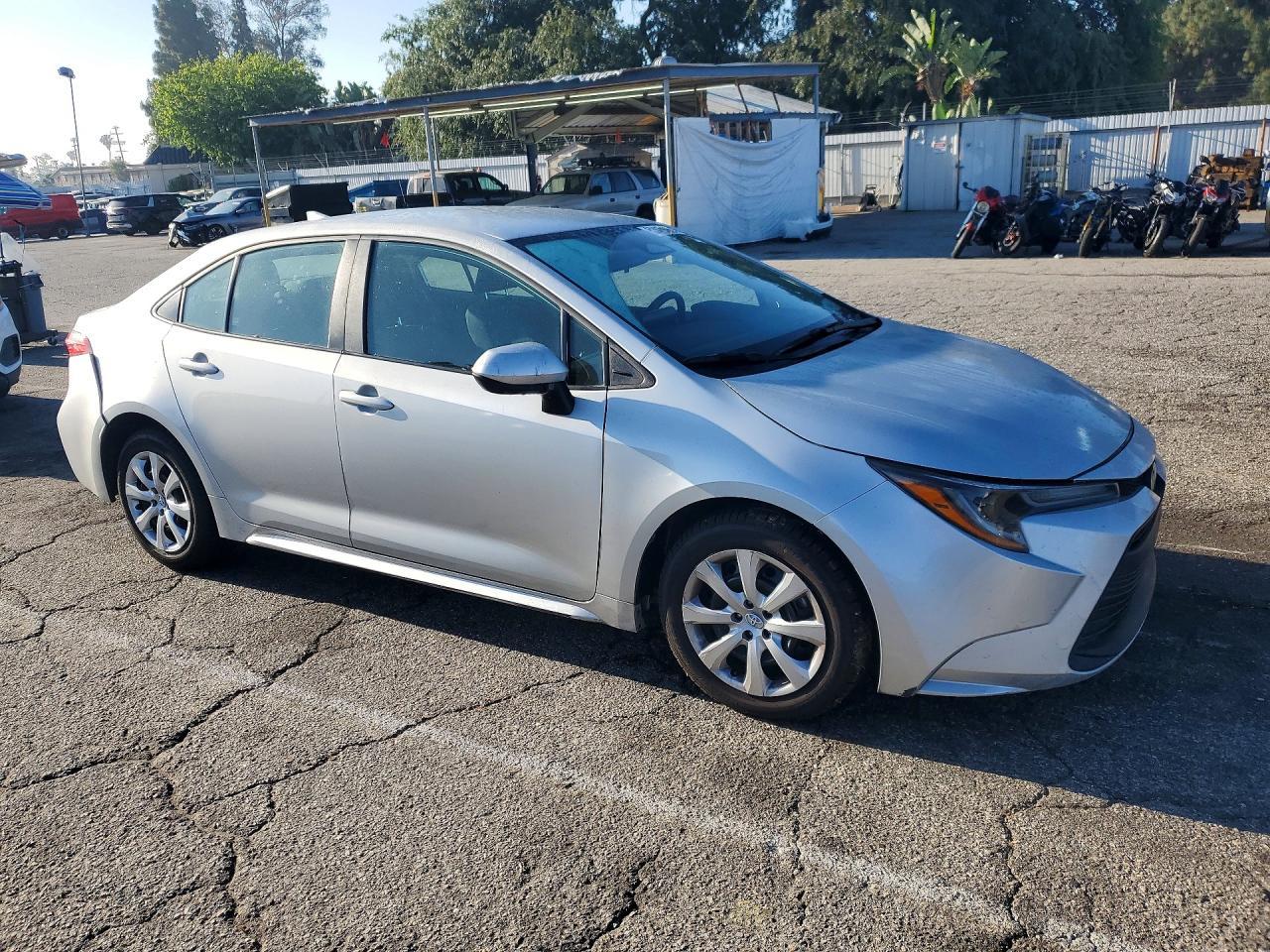 2025 Toyota Corolla Le - Image 4