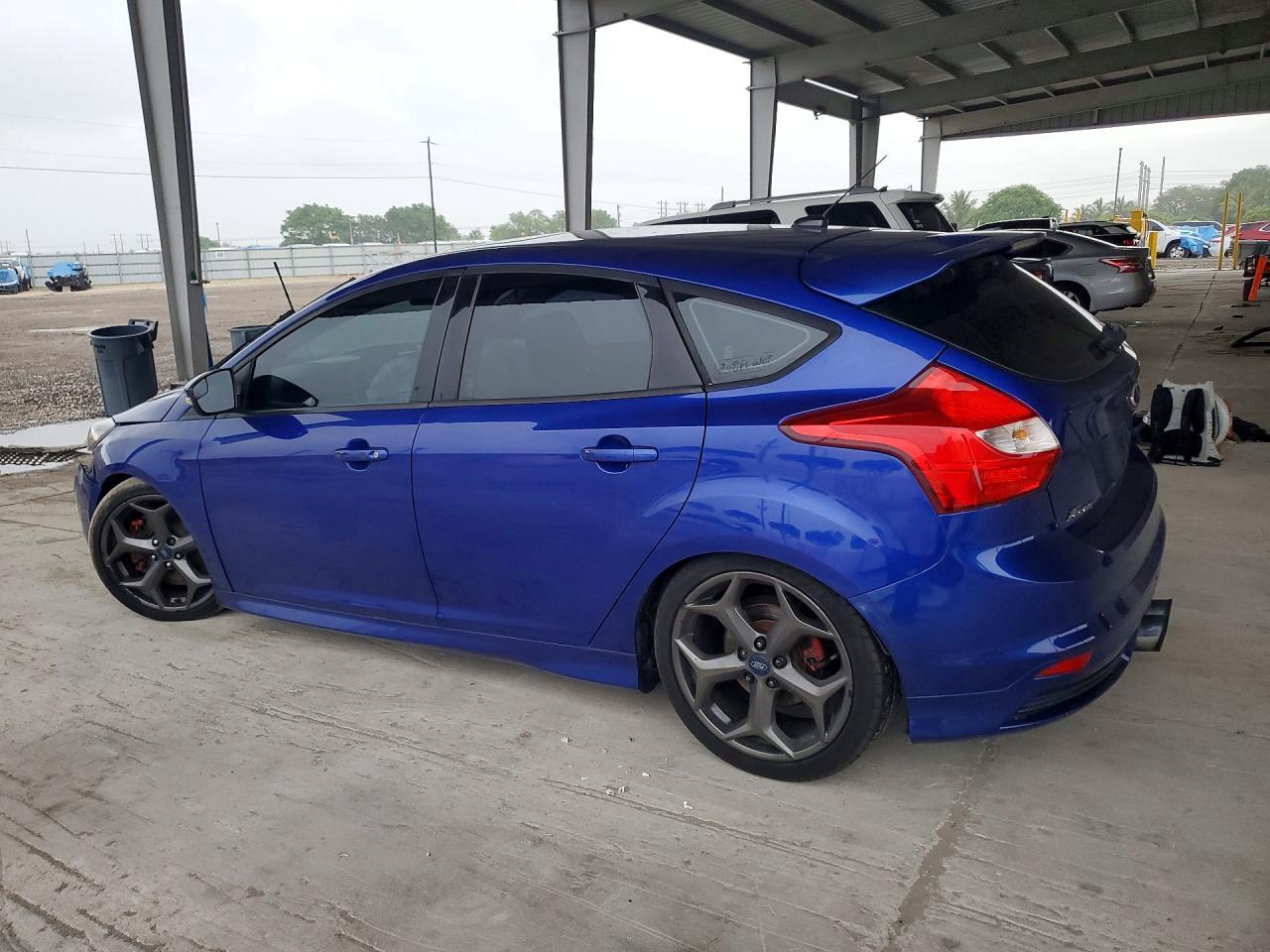 2014 Ford Focus St - Фото 2