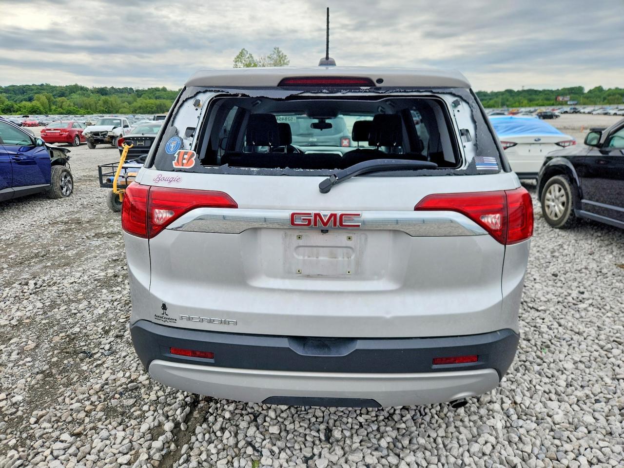 2018 GMC Acadia Sle - Image 6