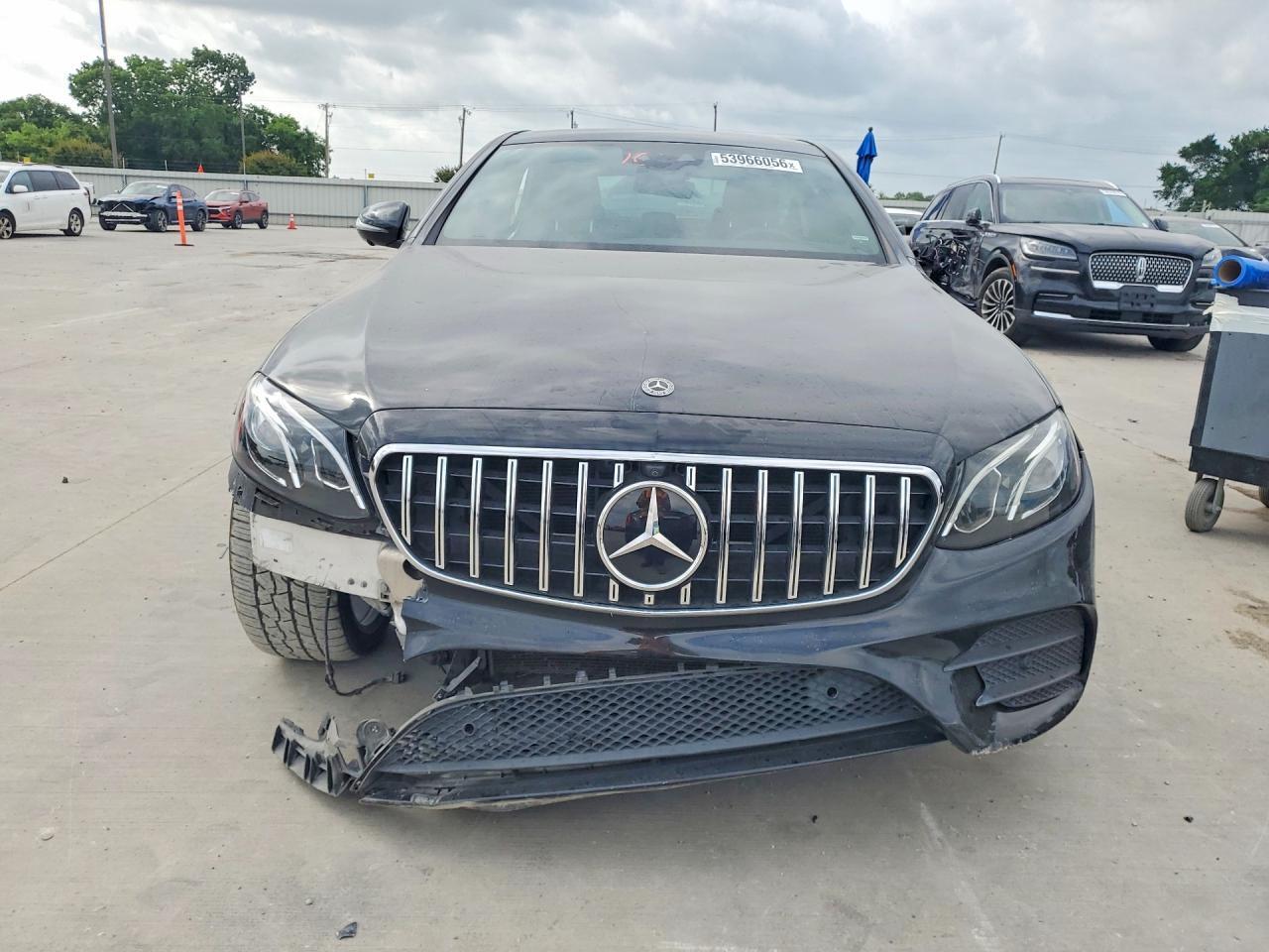 2020 Mercedes-Benz E 350 - Фото 5
