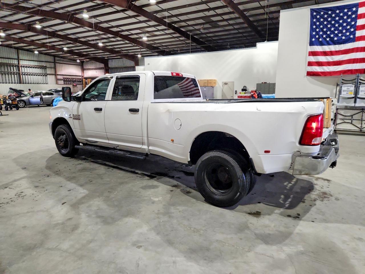 2018 Ram 3500 St - Фото 2