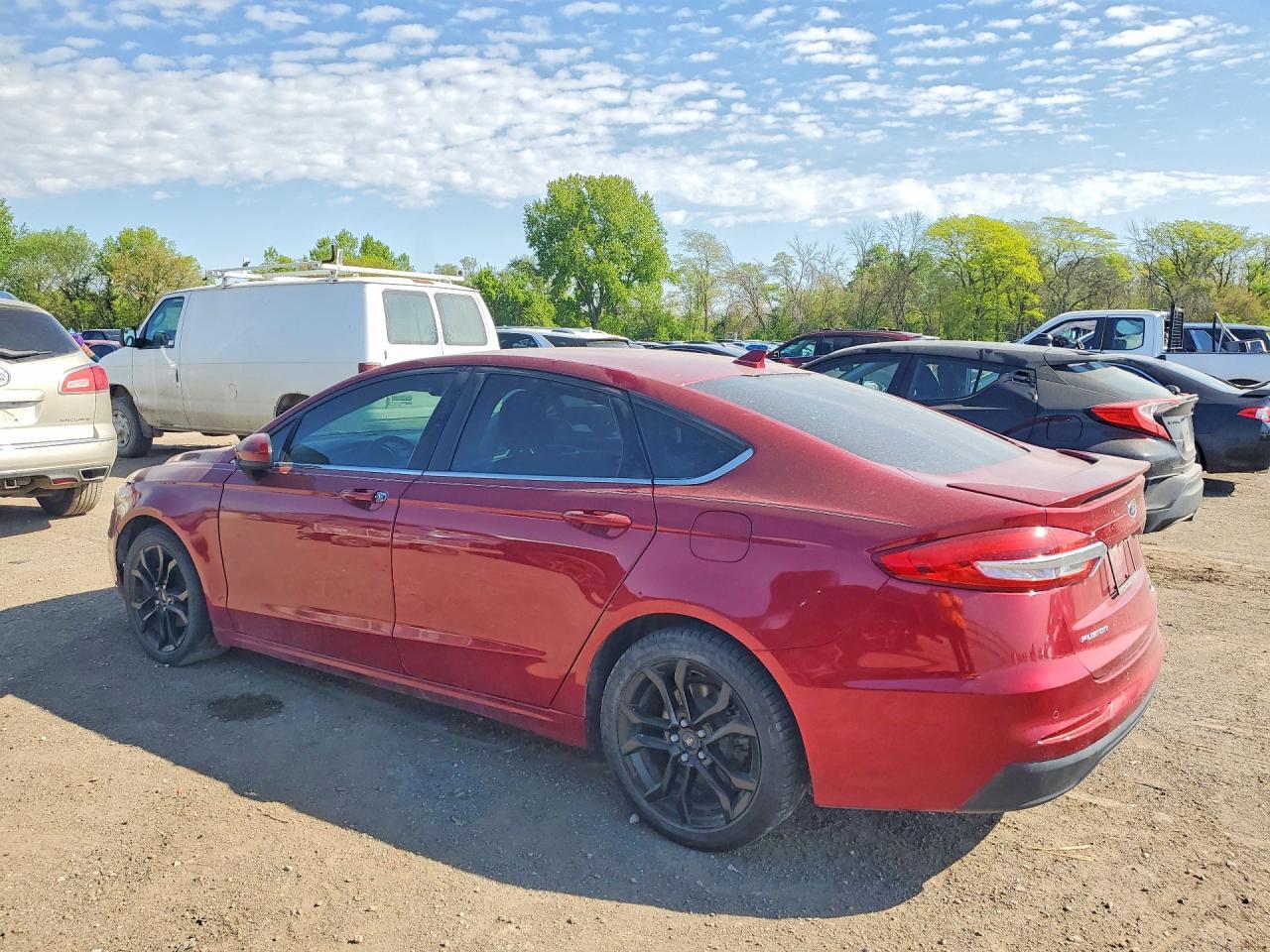 2019 Ford Fusion Se - Фото 2