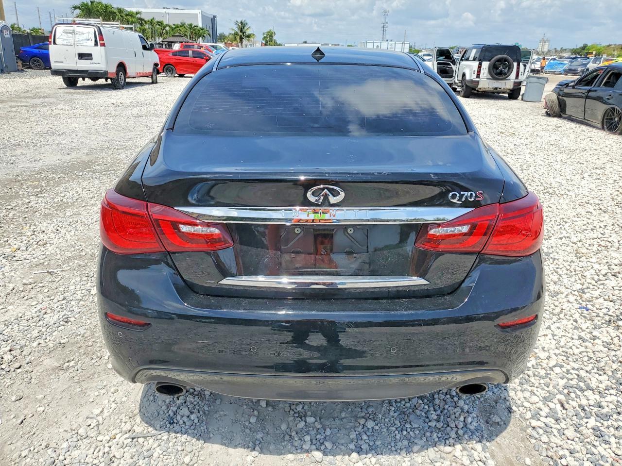 2015 Infiniti Q70 3.7 - Фото 6