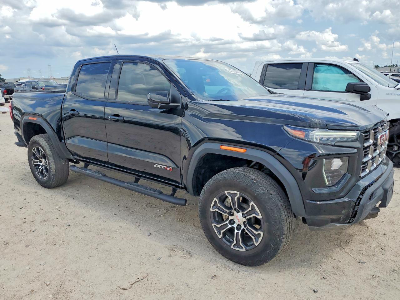 2024 GMC Canyon At4 - Фото 4