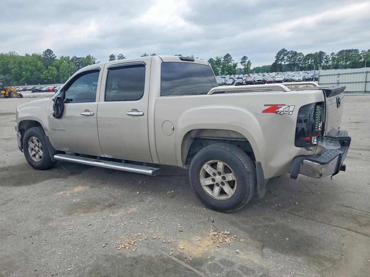 2007 GMC New Sierra K1500 - Фото 2