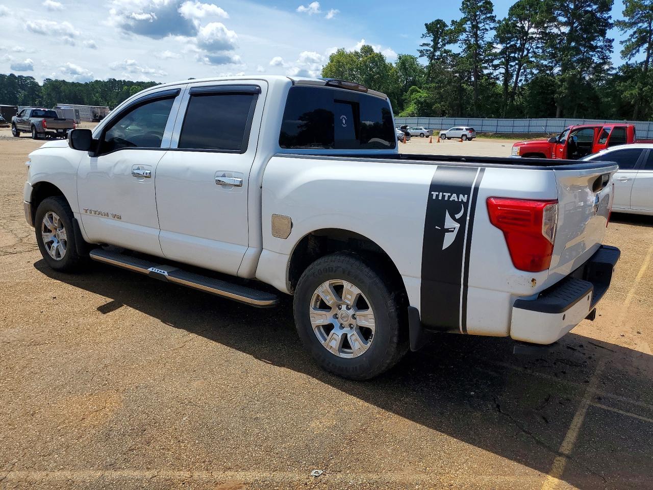 2018 Nissan Titan - Фото 2