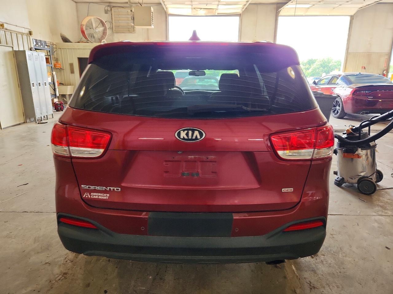 2016 Kia Sorento Lx - Image 6