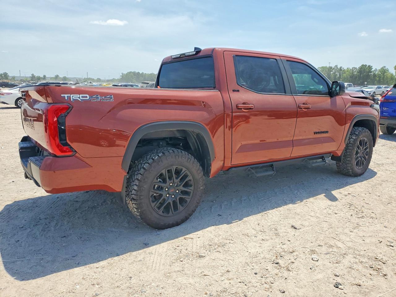 2025 Toyota Tundra Sr5 - Фото 3
