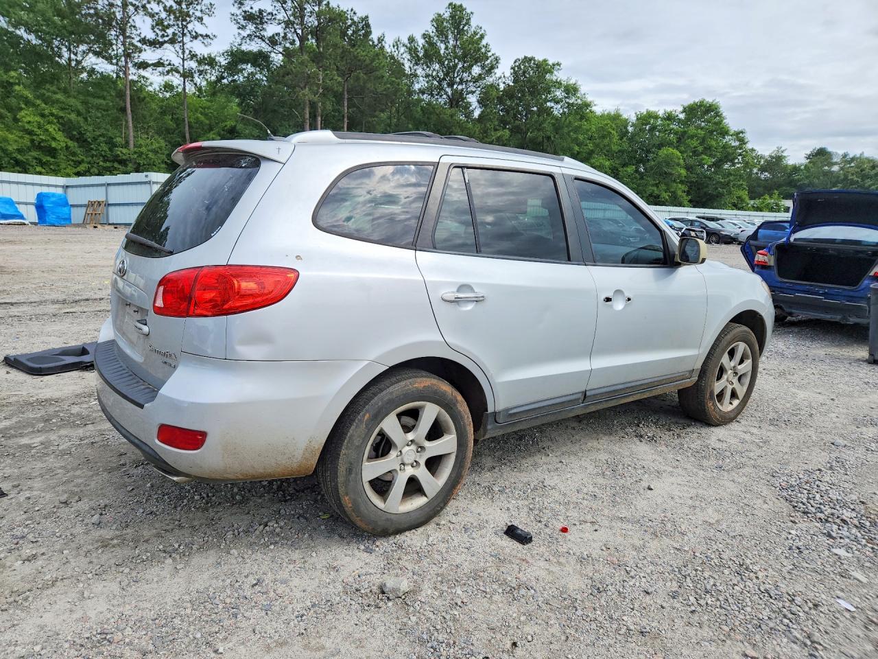 2009 Hyundai Santa Fe Limited - Image 3