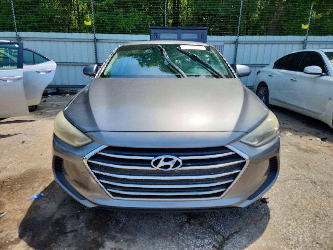 2017 Hyundai Elantra Se - Фото 5