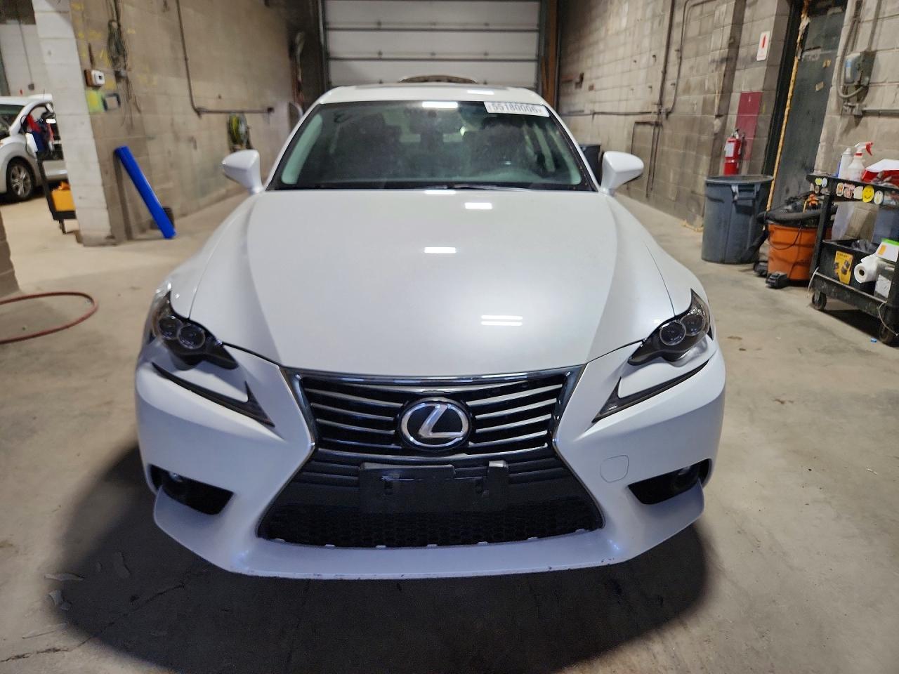 2015 Lexus Is 250 - Image 5