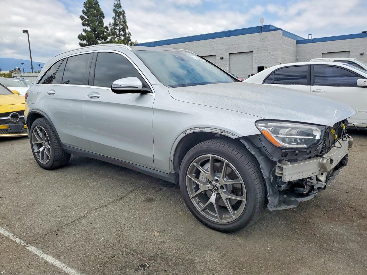 2020 Mercedes-Benz Glc 300 - Фото 4
