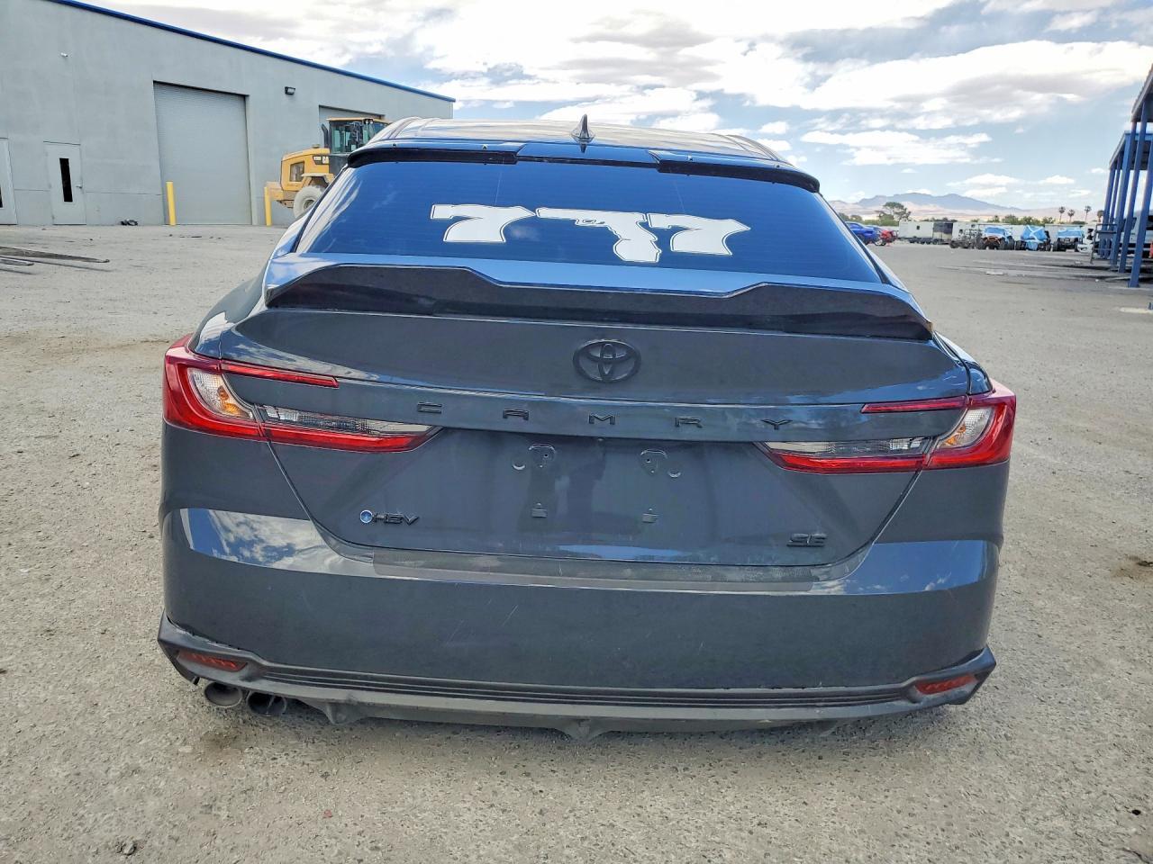2025 Toyota Camry Se - Image 6
