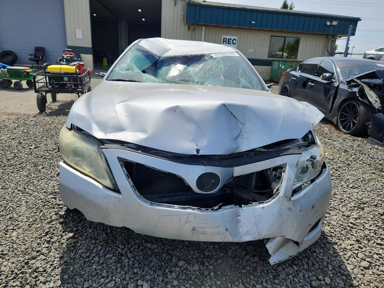 2010 Toyota Camry Le - Фото 5