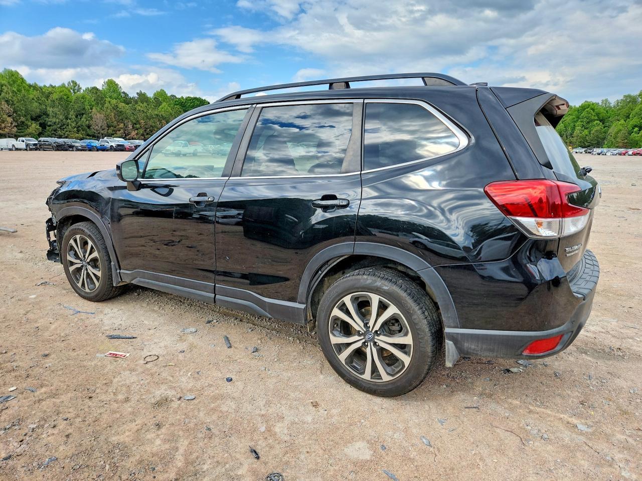 2020 Subaru Forester Limited - Фото 2