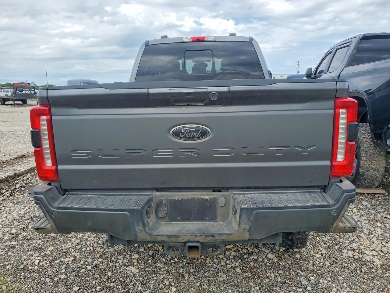 2024 Ford F250 Super Duty - Image 6