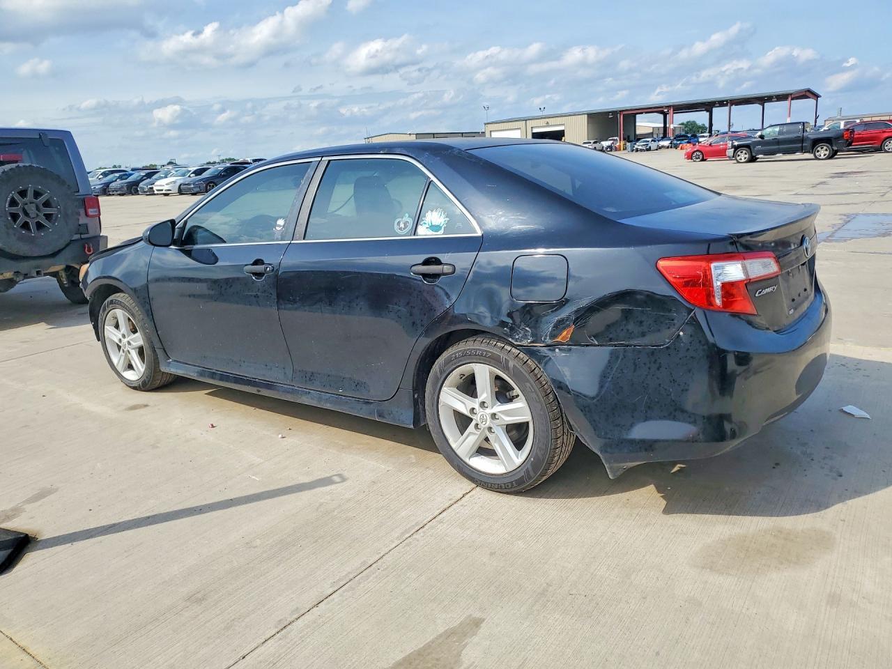 2012 Toyota Camry Se - Image 2