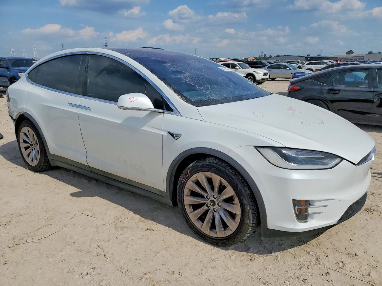 2017 Tesla Model X - Image 4