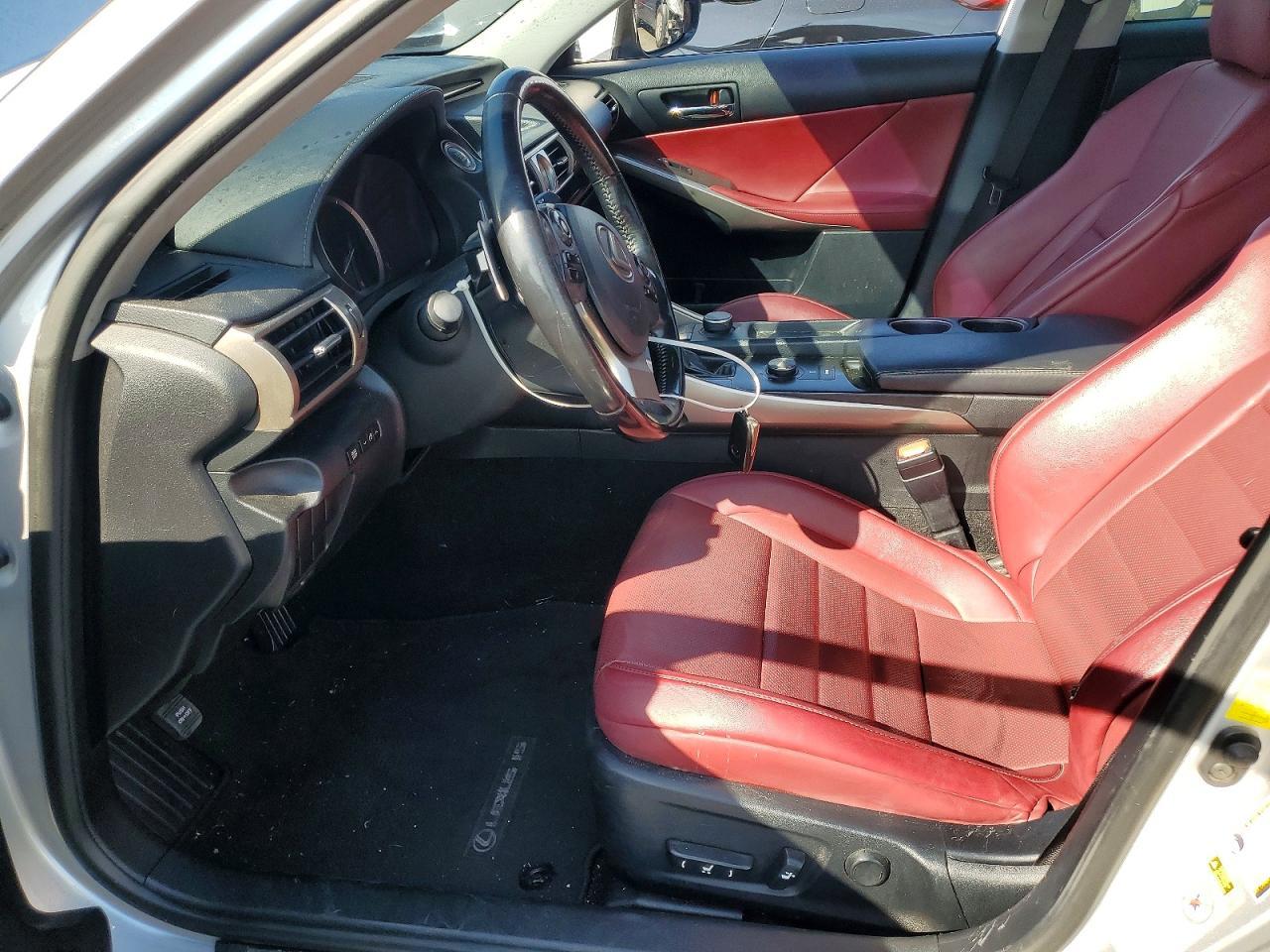2016 Lexus Is 200T - Фото 7