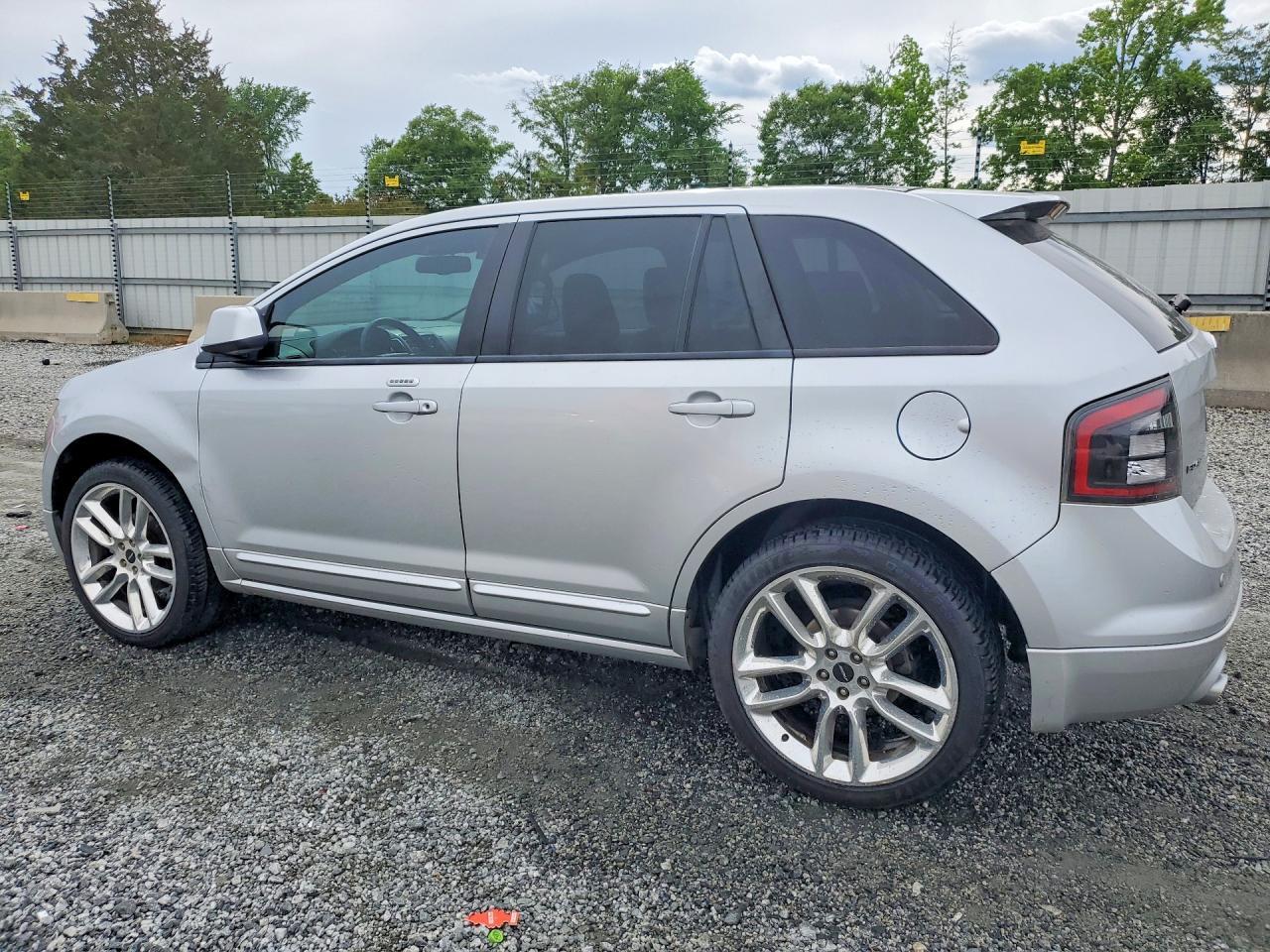 2010 Ford Edge Sport - Фото 2