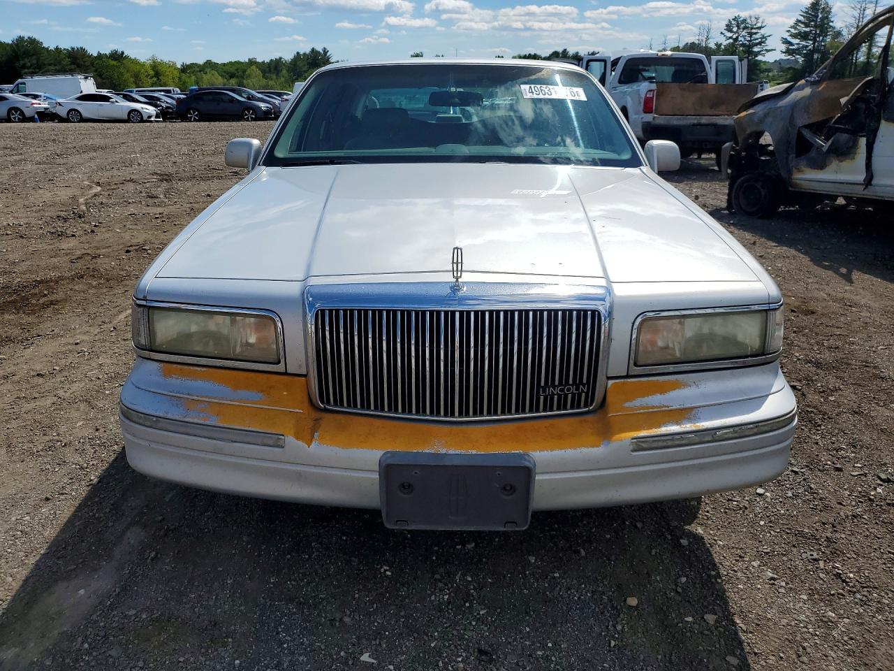 1995 Lincoln Town Car Executive - Фото 5