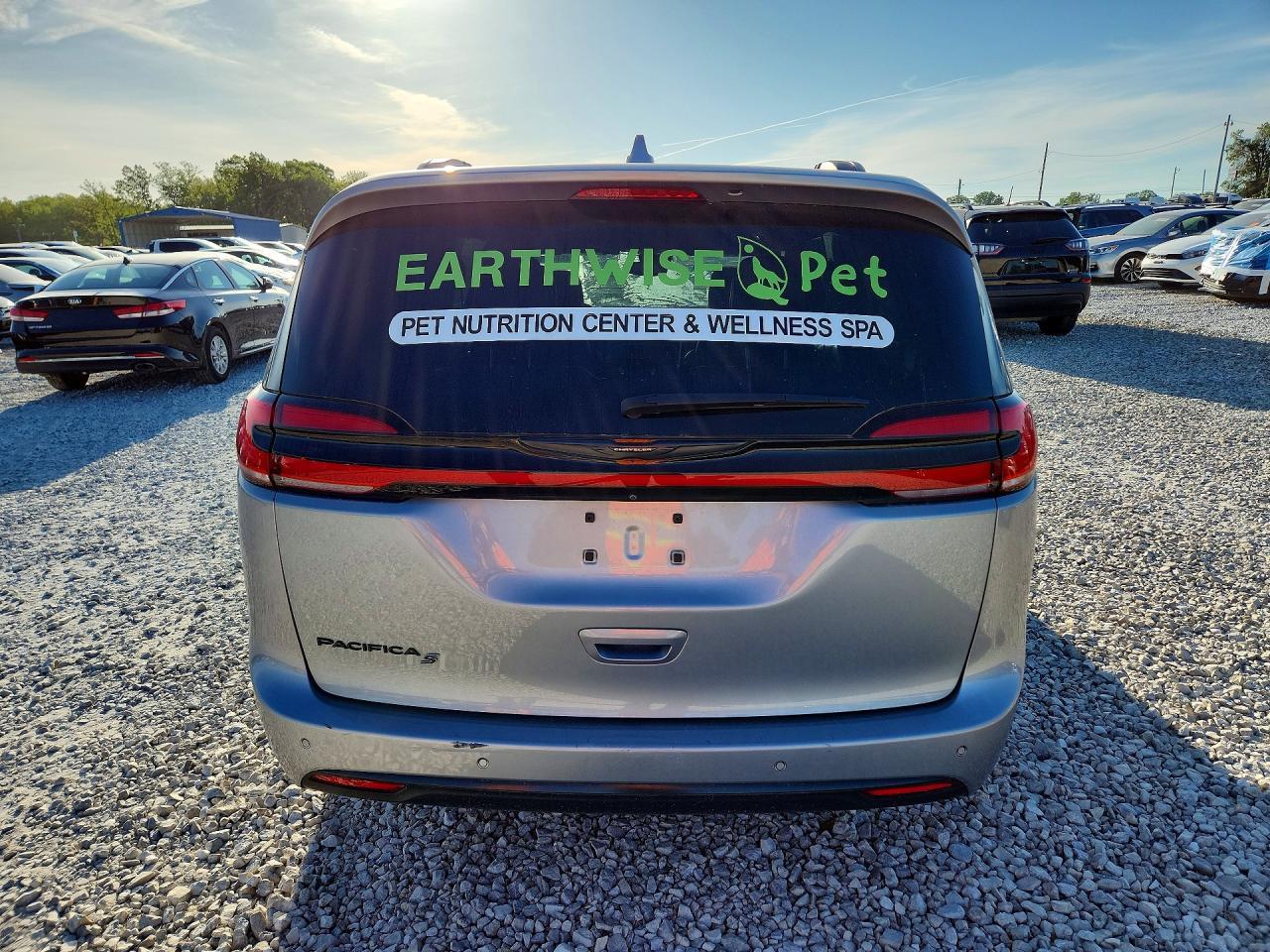2021 Chrysler Pacifica Touring L - Image 6