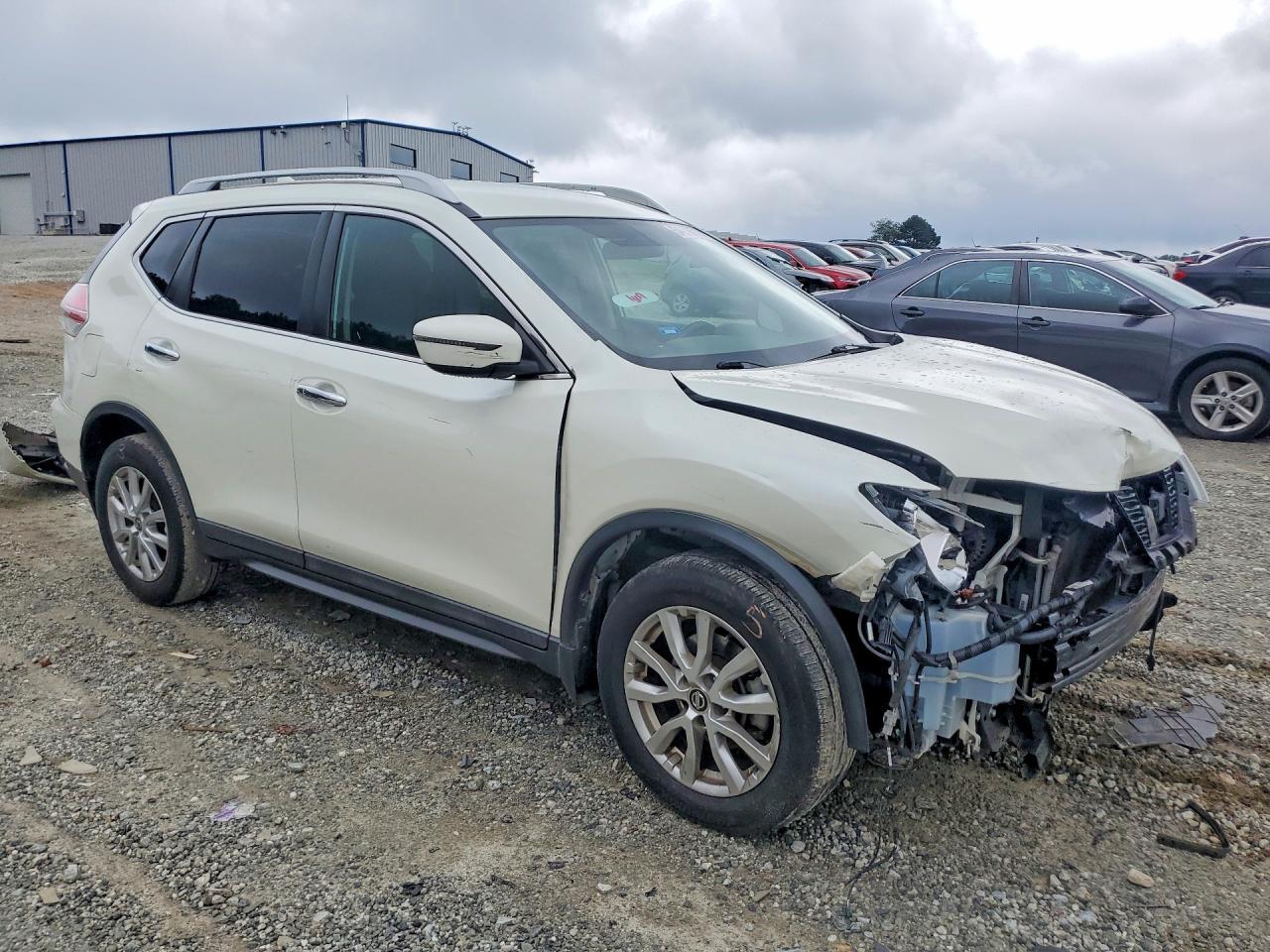 2017 Nissan Rogue Sv - Image 4