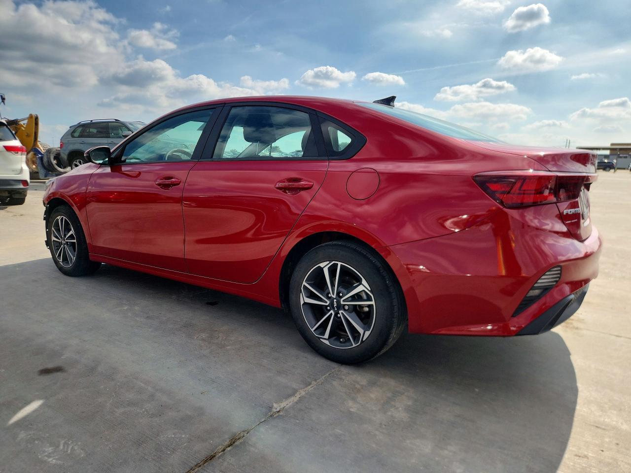 2024 Kia Forte Lxs - Фото 2
