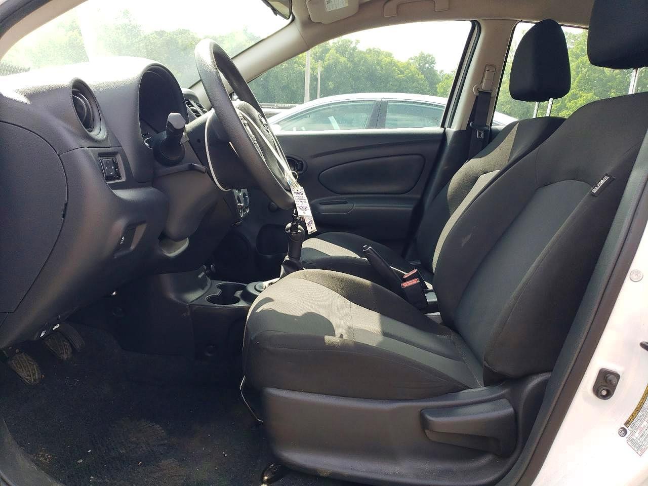 2018 Nissan Versa S - Фото 7