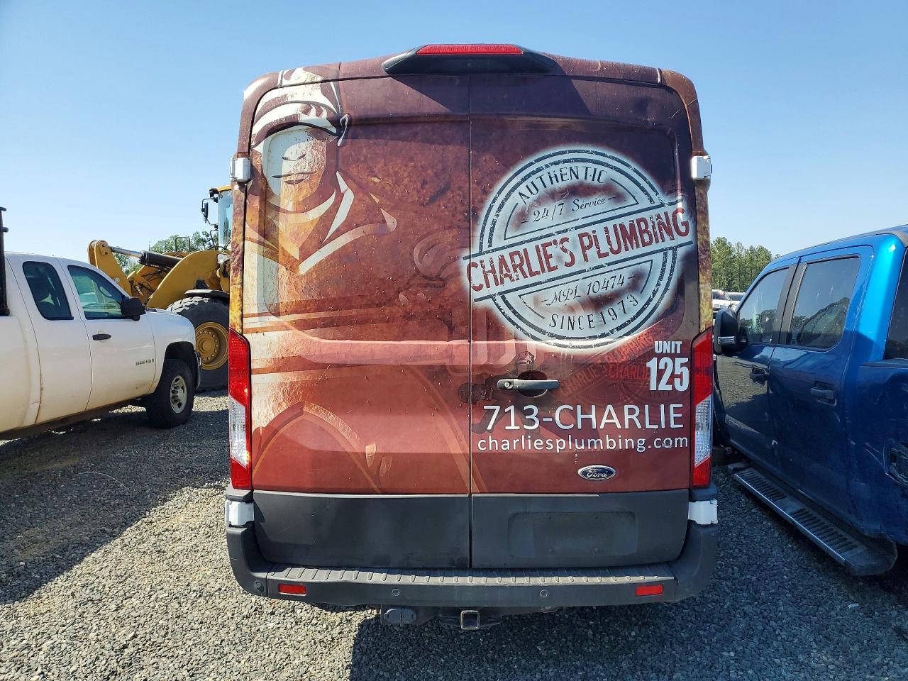 2023 Ford Transit 250 Utility / Service Van - Фото 6