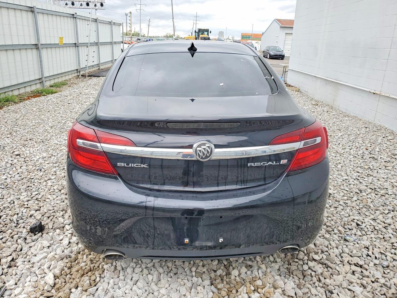 2016 Buick Regal - Image 6